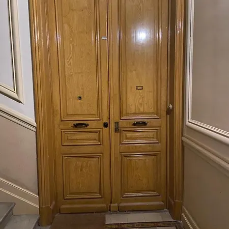 Apartament Centre: A 300m De La Et De La Promenade Des *